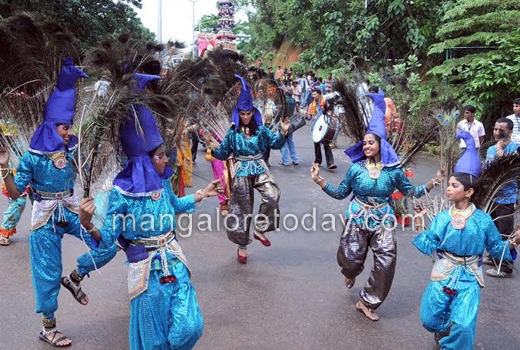 Minister Umashri presents new plans for Kannada culture 1
